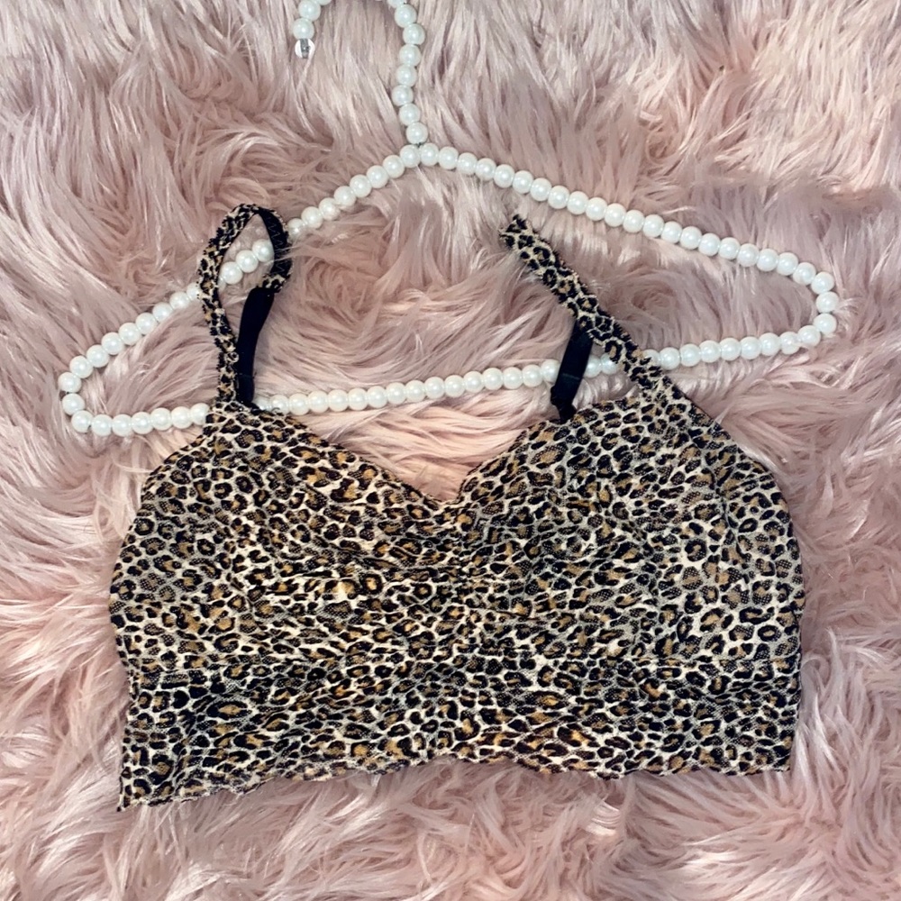 SOLD✨VICTORIA'S SECRET PINK Leopard Cheetah Lace Bralette, Size Large
